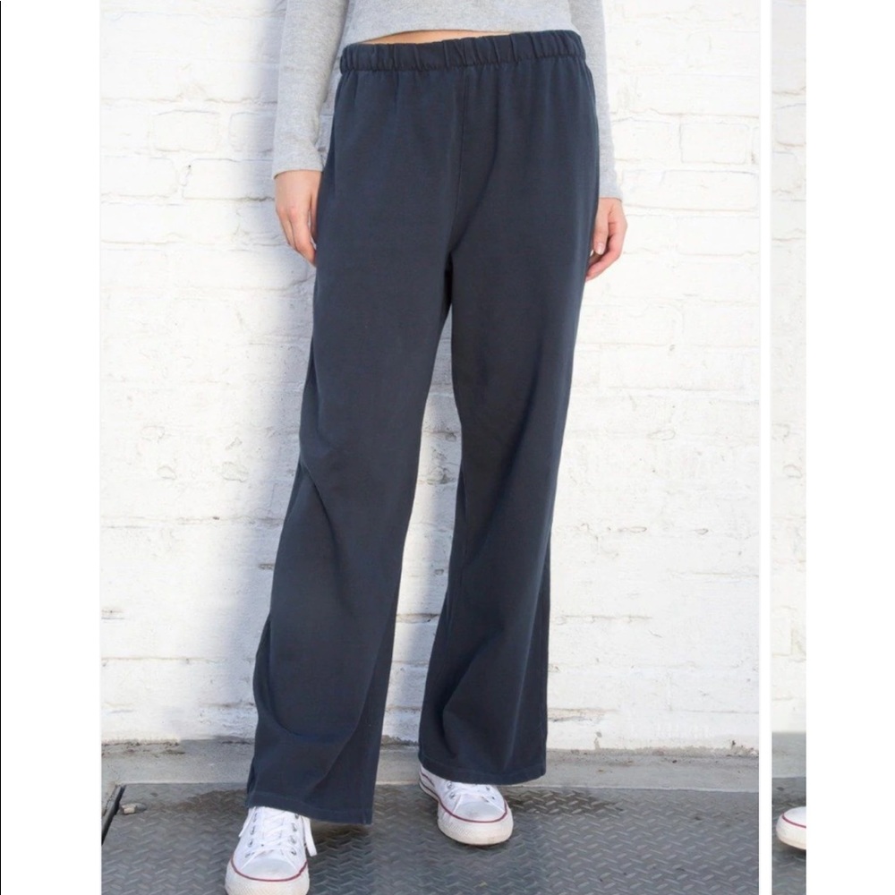 Brandy Melville Navy Anastasia Sweatpants S/M new with tag